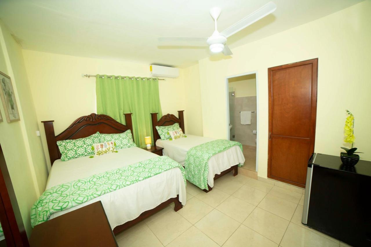 Hotel Enrique I Gazcue, Bed And Breakfast Santo Domingo Eksteriør billede