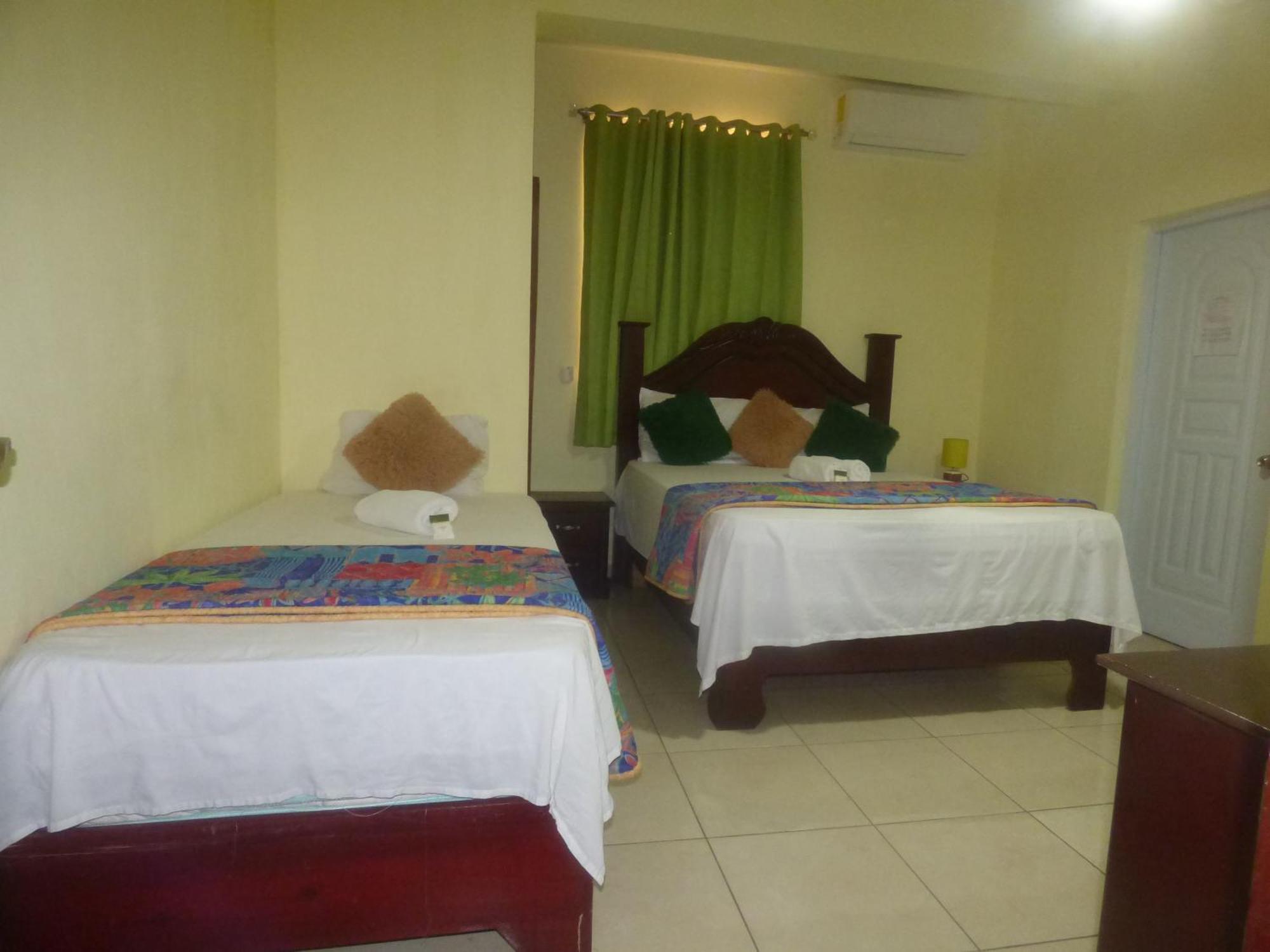 Hotel Enrique I Gazcue, Bed And Breakfast Santo Domingo Eksteriør billede