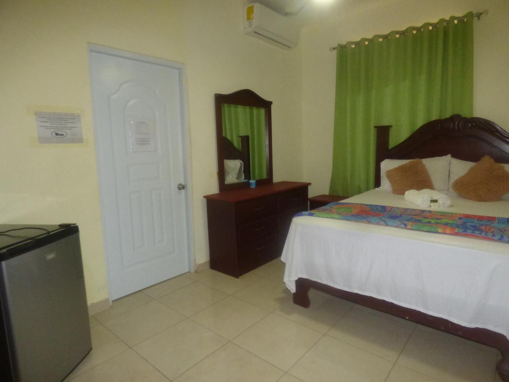 Hotel Enrique I Gazcue, Bed And Breakfast Santo Domingo Eksteriør billede
