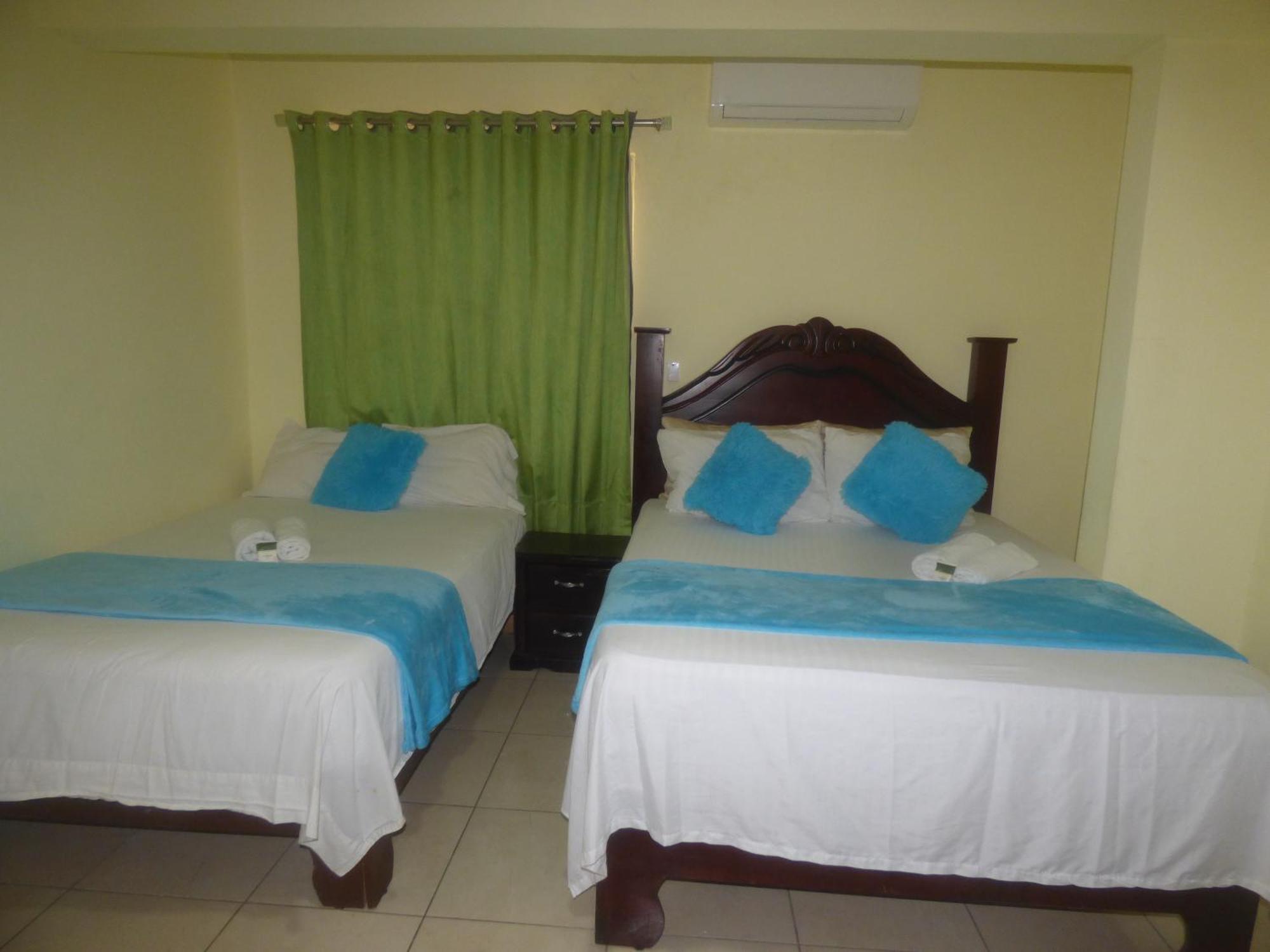 Hotel Enrique I Gazcue, Bed And Breakfast Santo Domingo Eksteriør billede