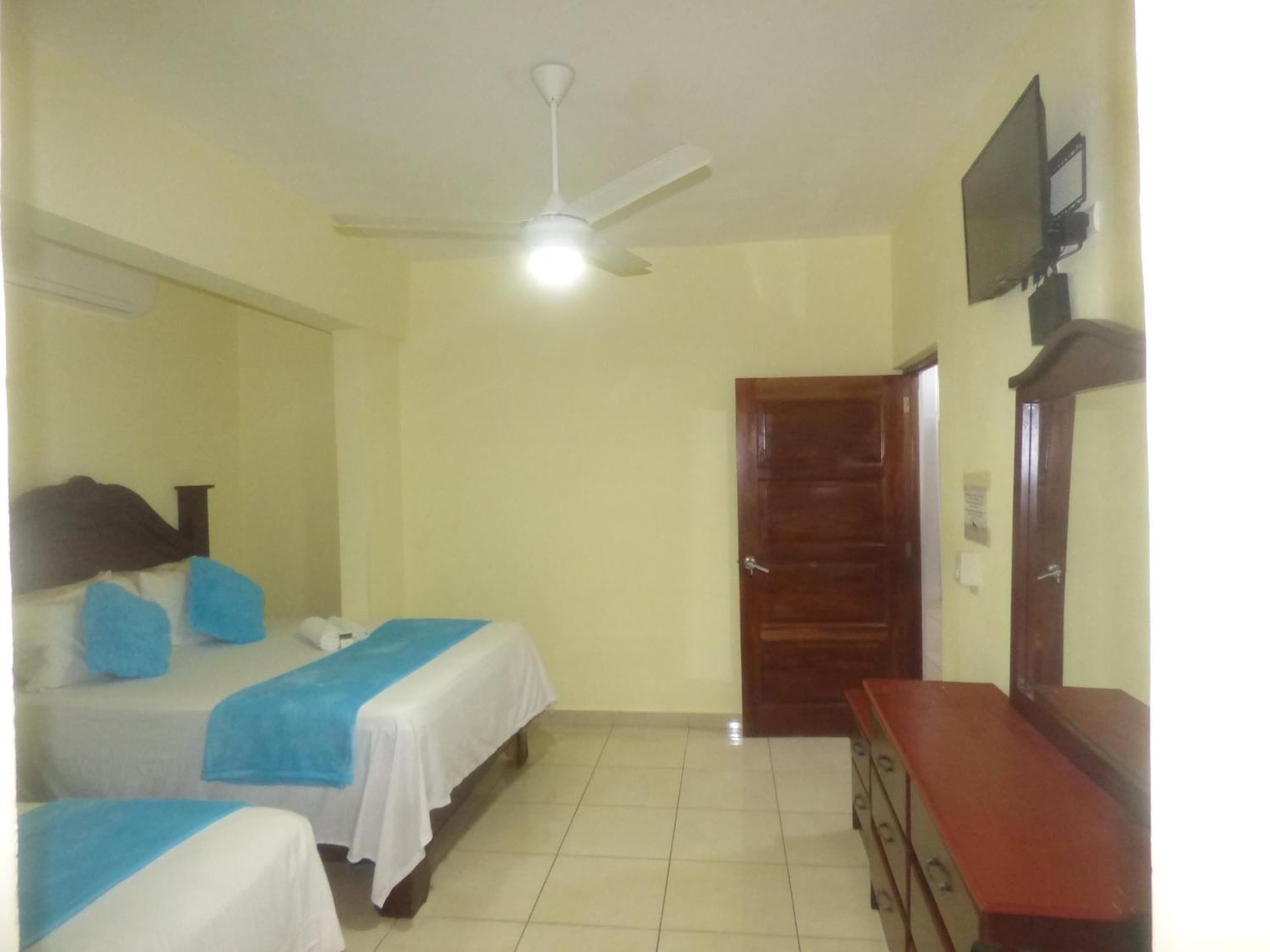 Hotel Enrique I Gazcue, Bed And Breakfast Santo Domingo Eksteriør billede