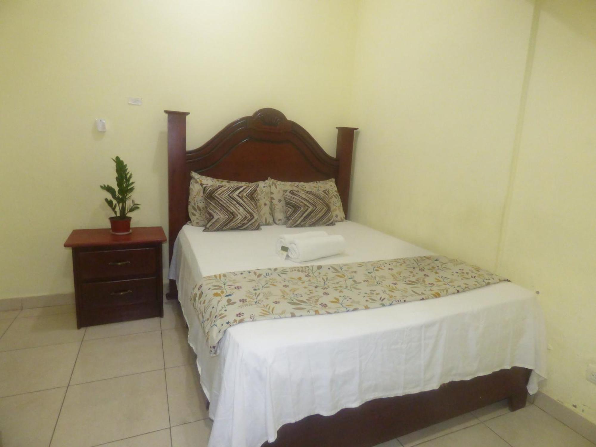 Hotel Enrique I Gazcue, Bed And Breakfast Santo Domingo Eksteriør billede