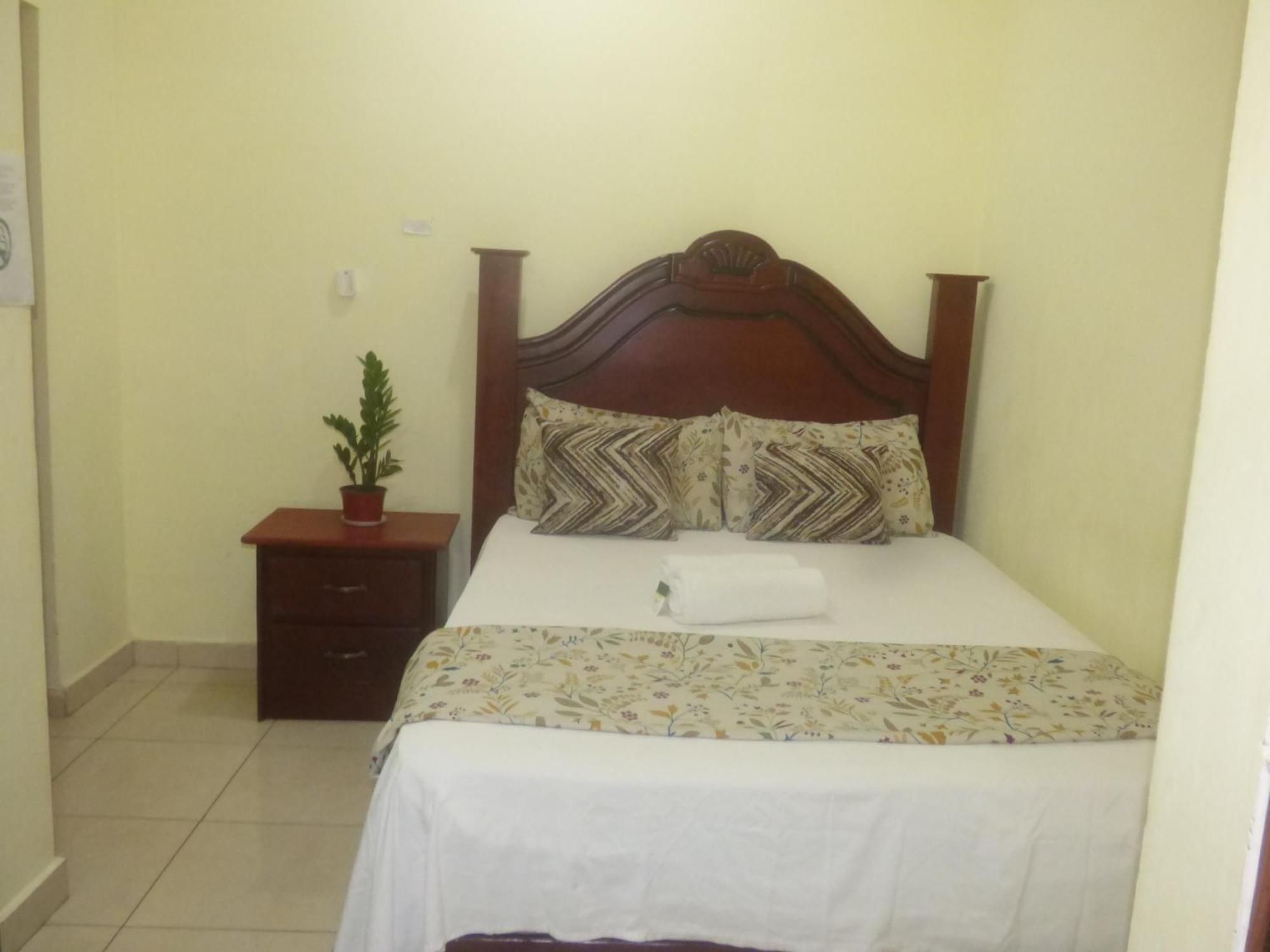 Hotel Enrique I Gazcue, Bed And Breakfast Santo Domingo Eksteriør billede