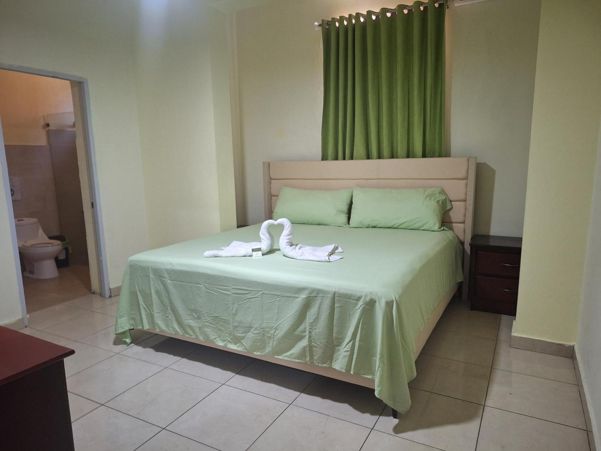 Hotel Enrique I Gazcue, Bed And Breakfast Santo Domingo Eksteriør billede