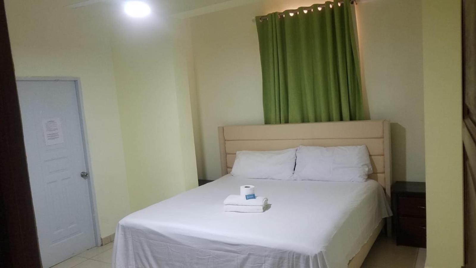 Hotel Enrique I Gazcue, Bed And Breakfast Santo Domingo Eksteriør billede
